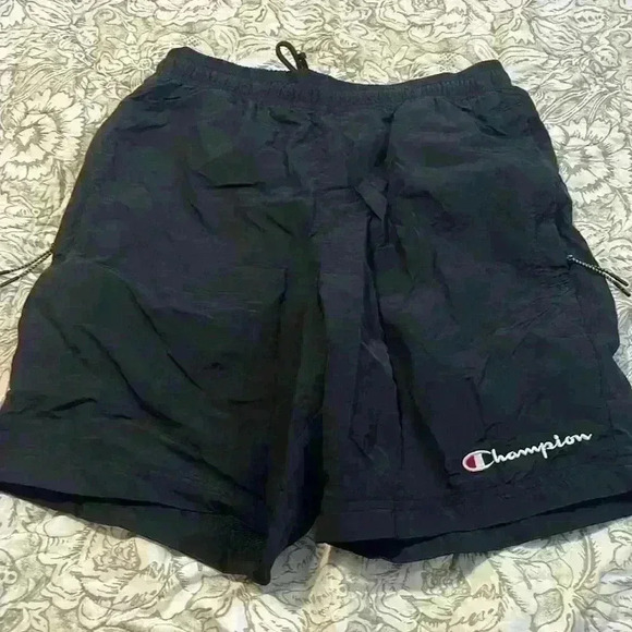 Champion mesh lined black athletic shorts - Picture 1 of 4